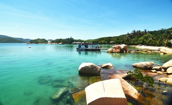  Biển Đại Lãnh xinh đẹp. Ảnh: vietnamdiscoveries.com